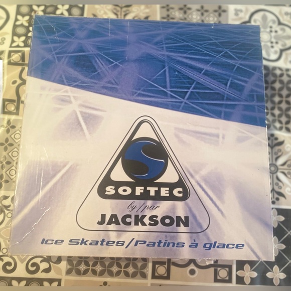 New Black Softtec Skates - Picture 2 of 4